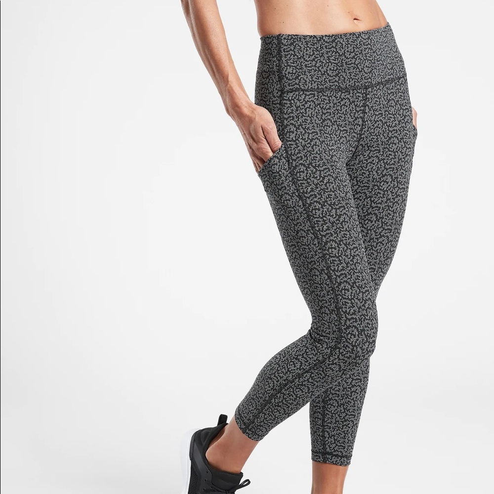 Athleta Ultimate Stash Pocket Textured Leggings